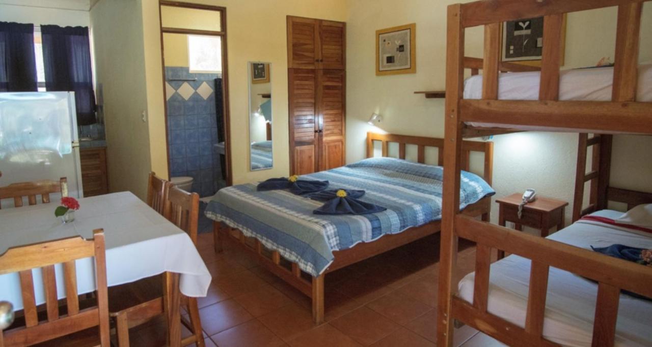 Hotel Isolina Beach Potrero  Bagian luar foto