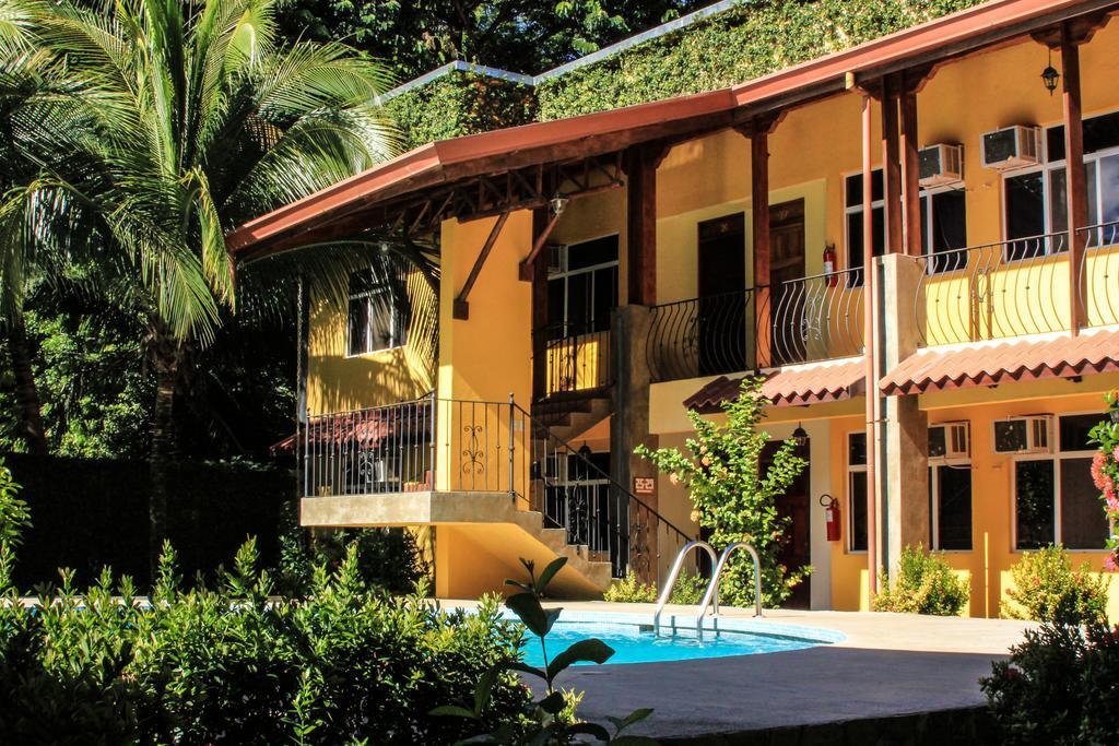 Hotel Isolina Beach Potrero  Bagian luar foto