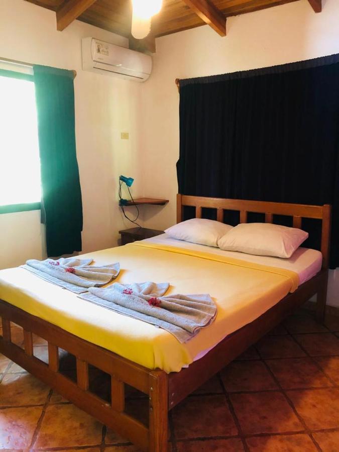 Hotel Isolina Beach Potrero  Bagian luar foto