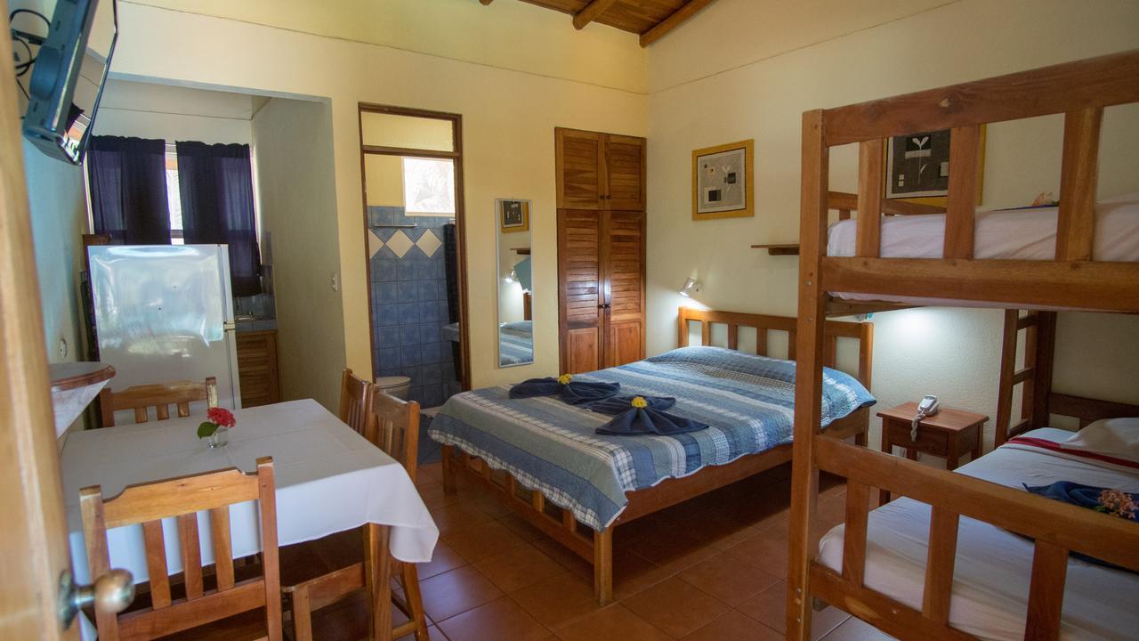 Hotel Isolina Beach Potrero  Bagian luar foto