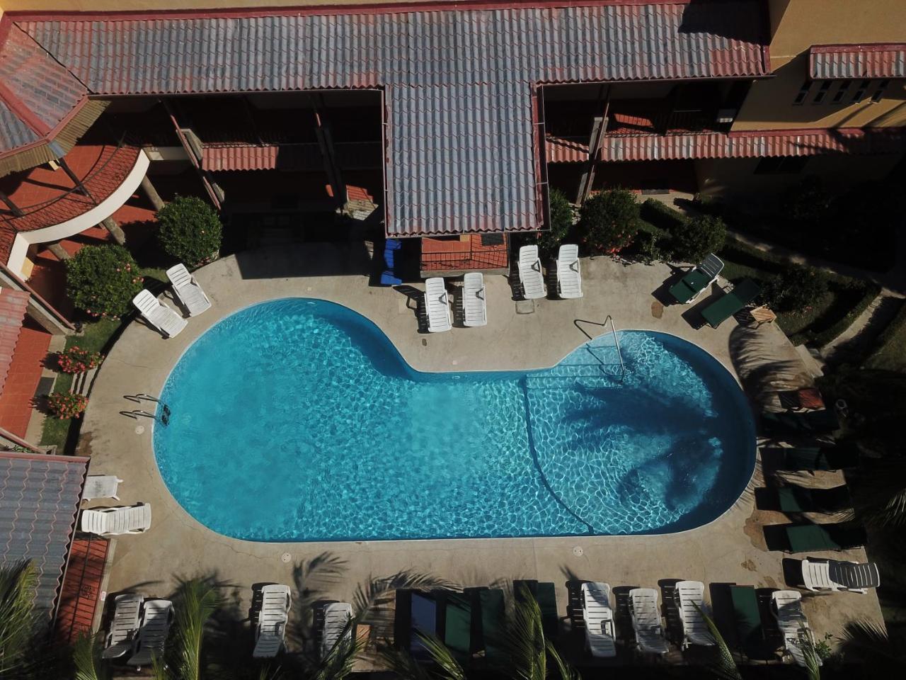 Hotel Isolina Beach Potrero  Bagian luar foto